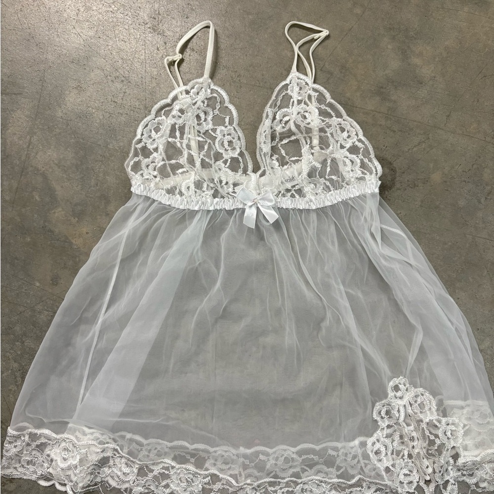 Elegant White Lace Babydoll